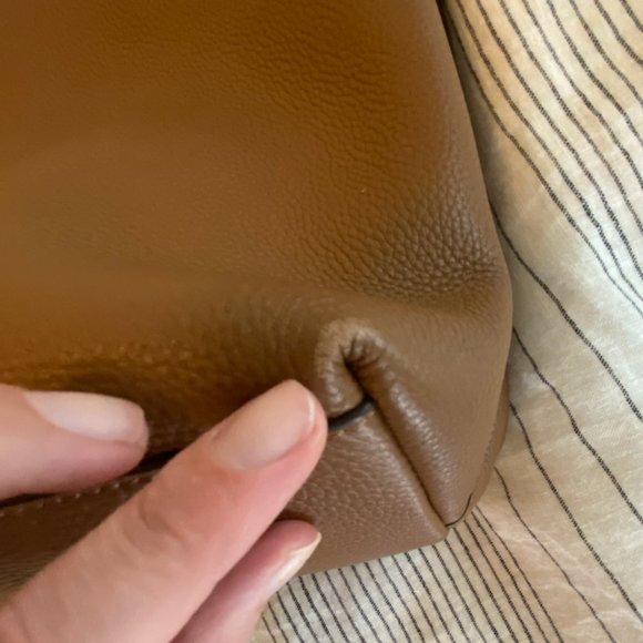 TORY BURCH Carson Leather Tote - Picture 14 of 14